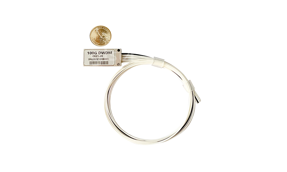 Ultra Compact Dense Wavelength Division Multiplexer UCDWDM